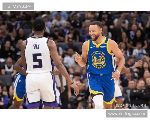 库里兄弟与克莱领衔现役仅三人三分命中率超40九季以上